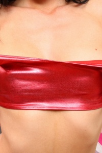 UKTeaze: Cath Faza shows off in a shiny red outfit