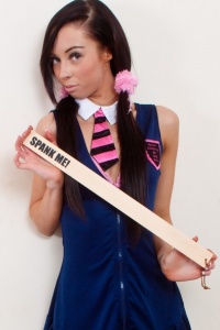 UKTeaze: Lexi is begging for a spanking
